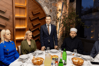 Mujović organizovao iftar: Vi ste ukras multietničke Podgorice, hvala što ste uvijek iskazivali lojalnost prema ovome gradu