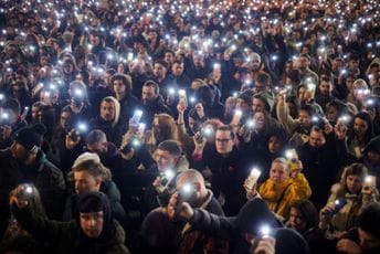 (VIDEO) Protesti u Skoplju, građani traže odgovornost za tragediju u Kočanima