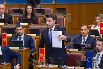 Abazović: Veličanje Pavla Đurišića ne vodi jačanju građanskog bića Crne Gore