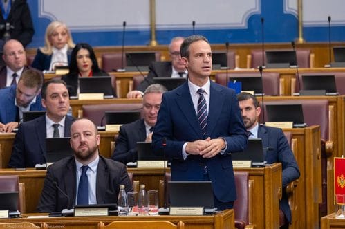 Mugoša: Nakon trgovine, ucjena i izbjegavanja Skupštine - saznajemo da su Korejci odustali