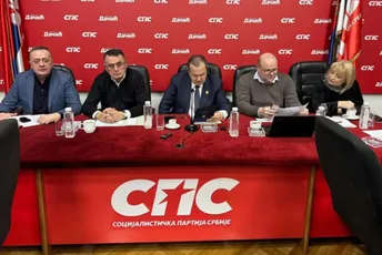 Podržao proteste: SPS suspendovala Ružića sa svih funkcija Podržao proteste: SPS suspendovala Ružića sa svih funkcija