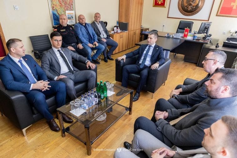 Krivične prijave i policijskim penzionerima?! Krivične prijave i policijskim penzionerima?!