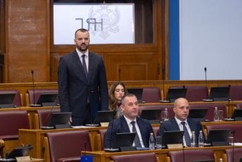 Da li je ovo naš najneaktivniji ministar svih vremena: Pogledajte čime se sve bavio