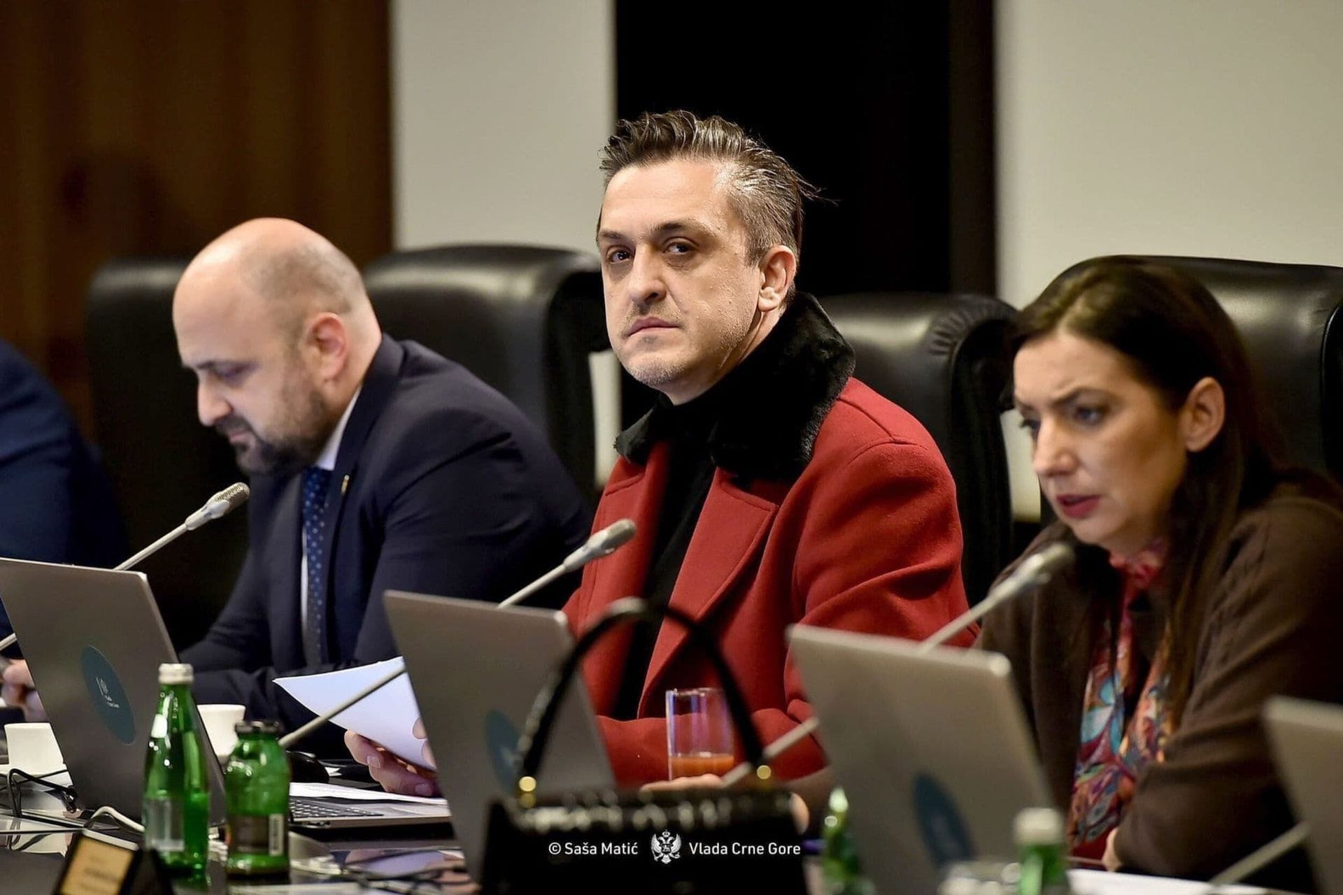 Fotografija 7: Modna kritičarka ocjenjivala stil crnogorskih političara: Evo koju ocjenu su dobili Spajić, Knežević, Nišić, Gorčević....