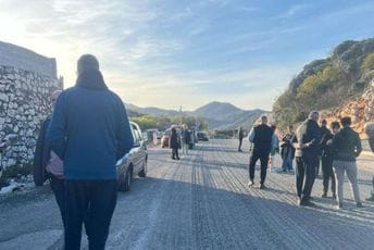 I večeras održana blokada Kruševog ždrijela: I dalje traže odgovornost onih čije su odluke dovele do toga da dva cetinjska krvnika šetaju naoružani do zuba