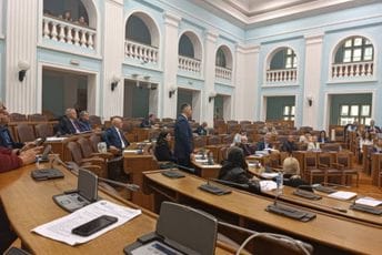 DPS podnio kolektivnu ostavku u Skupštini Prijestonice