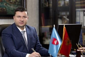 Smolović o inicijativi za njegovu smjenu: Petriću, Evropa i Radovan ne idu zajedno - jednoga se morate odreći