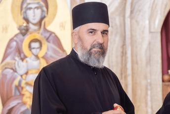 Sveštenik crkve Srbije negirao Ivanovića: Na čelu SPC u Crnoj Gori je Porfirije
