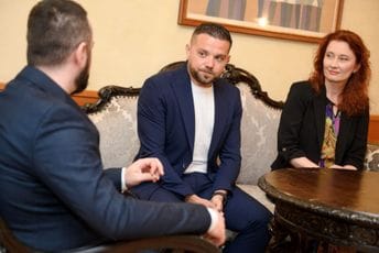 „Edward II“ pozorišta iz Velesa igran u CNP-u; Spasovski: Doprinos jačanju međusobnog razumijevanja kroz umjetnost
