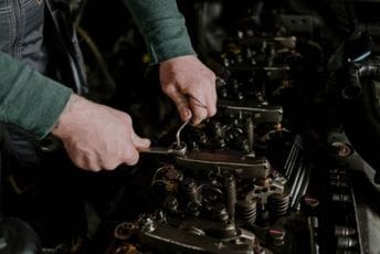 Kinezi predstavili novi V8 sa dva turbopunjača