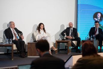 Bulatović: U fokusu investicije u zelenu energiju i energetska budućnost Crne Gore