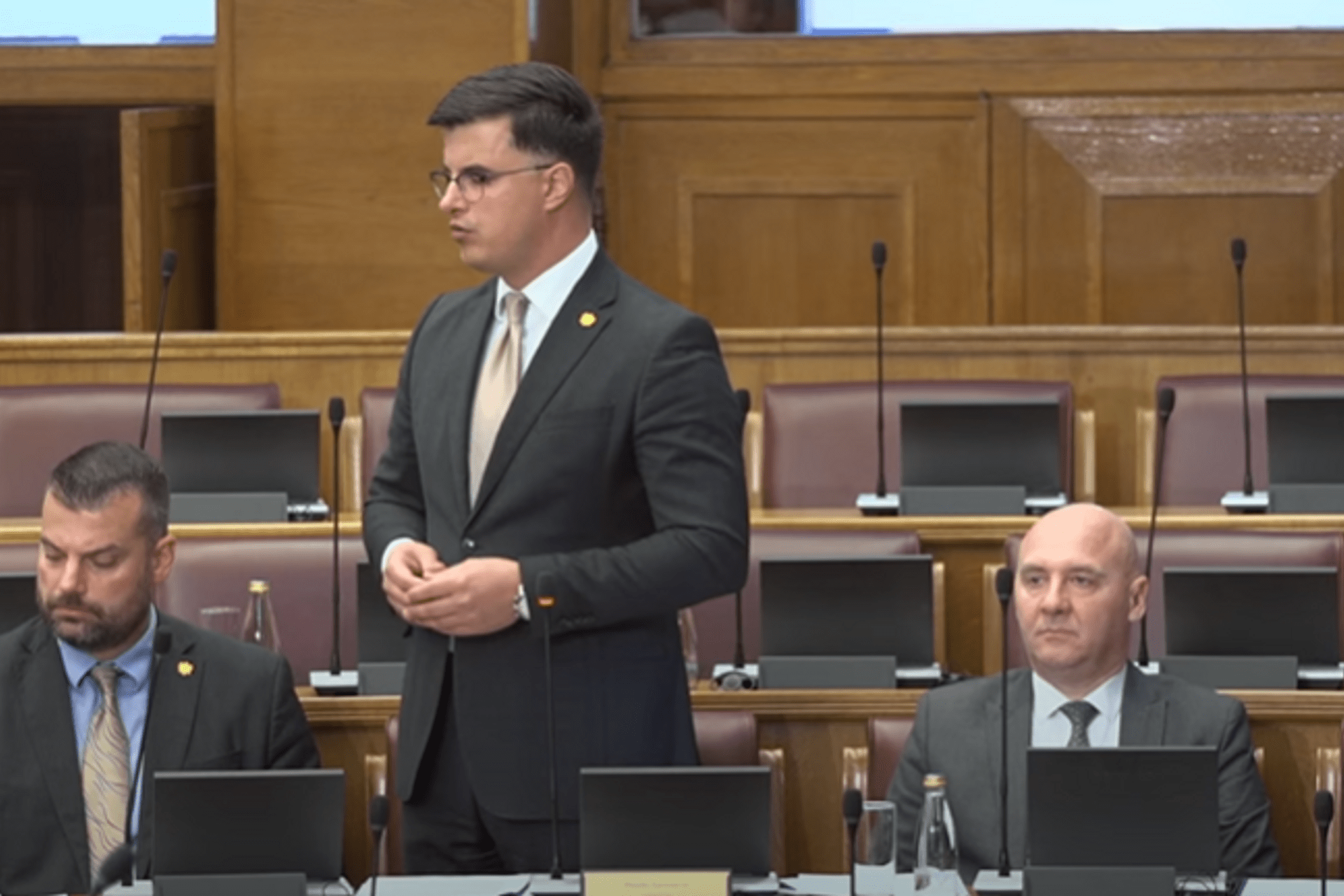 Fotografija 1: Huter: Šaranović tražio da se obračuna sa mnom, staću mu na crtu kad god oće i đe god oće