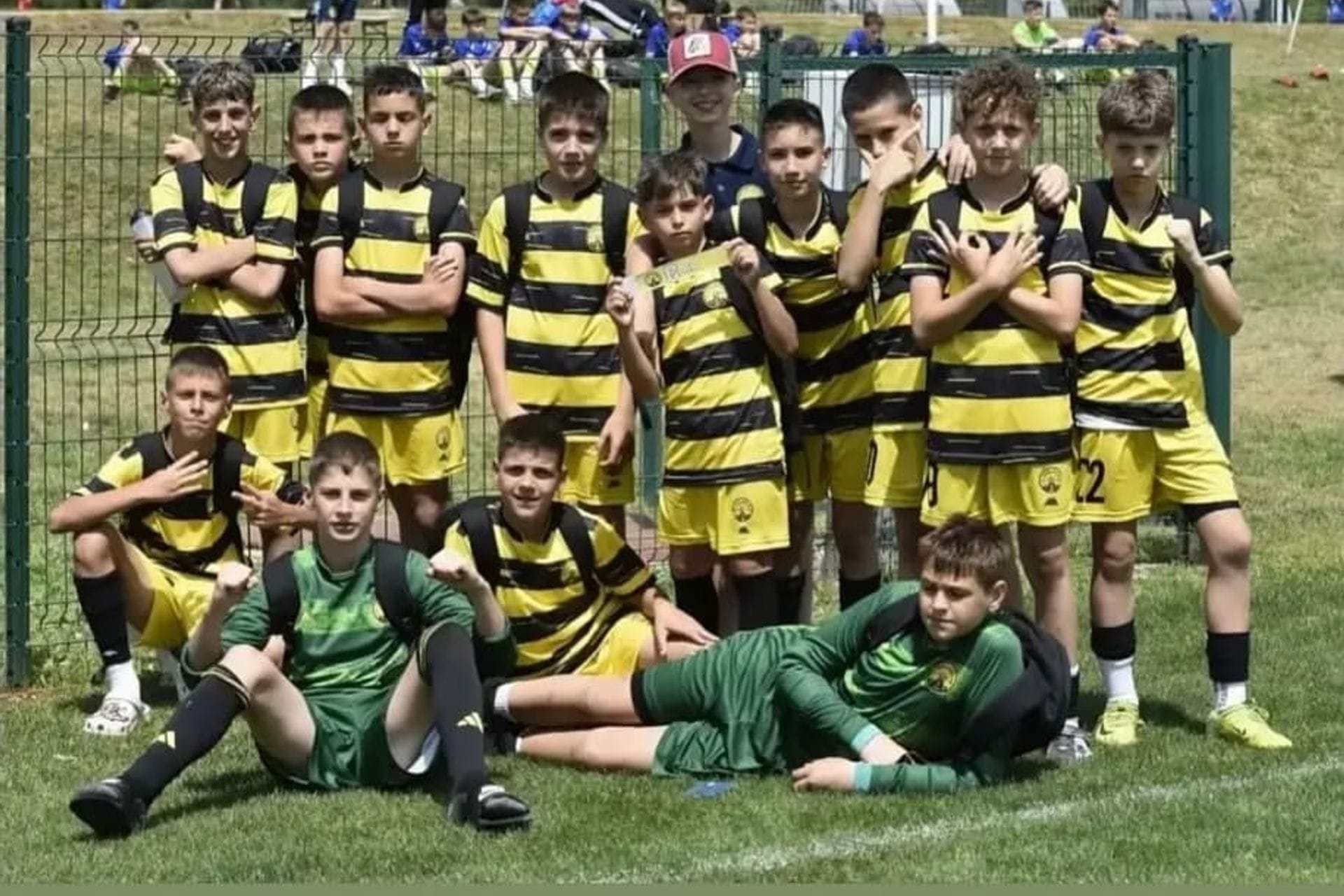 Fotografija 1: FK Stari Aerodrom: Dvaput srušili Dinamo i donijeli bronzu u Crnu Goru