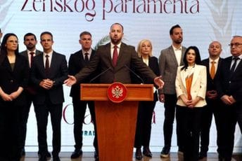 Prijedlog za smjenu predat u proceduru ; Nikolić: Mandić više ne može biti na čelu Skupštine, uništava poziciju i ulogu Parlamenta
