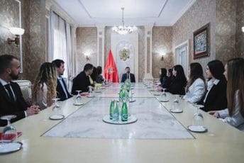 Milatović sa mladima povodom Dana Evrope: Obrazovanje temelj napretka Crne Gore