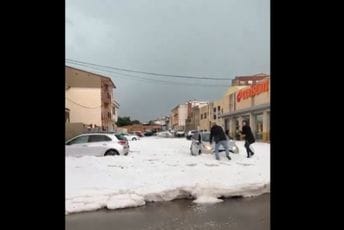(VIDEO) Valensiju pogodila snažna oluja: Ulice prekrivene ledom, grad paralisan