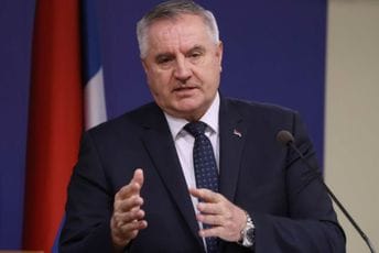 Pokušaj hapšenja premijera RS: Višković izbjegao sačekušu policije