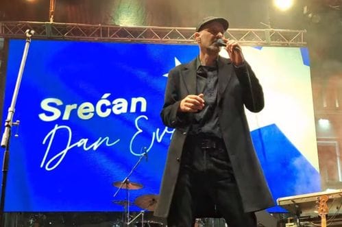 (VIDEO)  Perper i publika u harmoniji na Trgu nezavisnosti: "Goro moja" zagrmjela jednim glasom