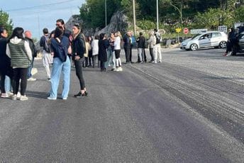 Građani i večeras blokirali put Podgorica - Cetinje
