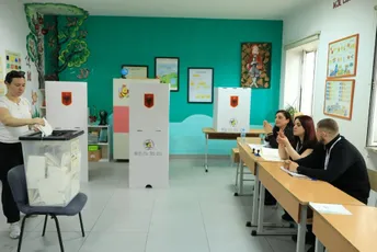 Albanija: Prve izlazne ankete kažu da Ramini socijalisti imaju apsolutnu većinu