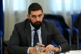 Leković o zabrani akreditacije medijima: Krapović im poručio da za cirkus nema mjesta na presu MO