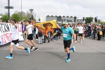Srpski studenti maratonci stigli u Brisel