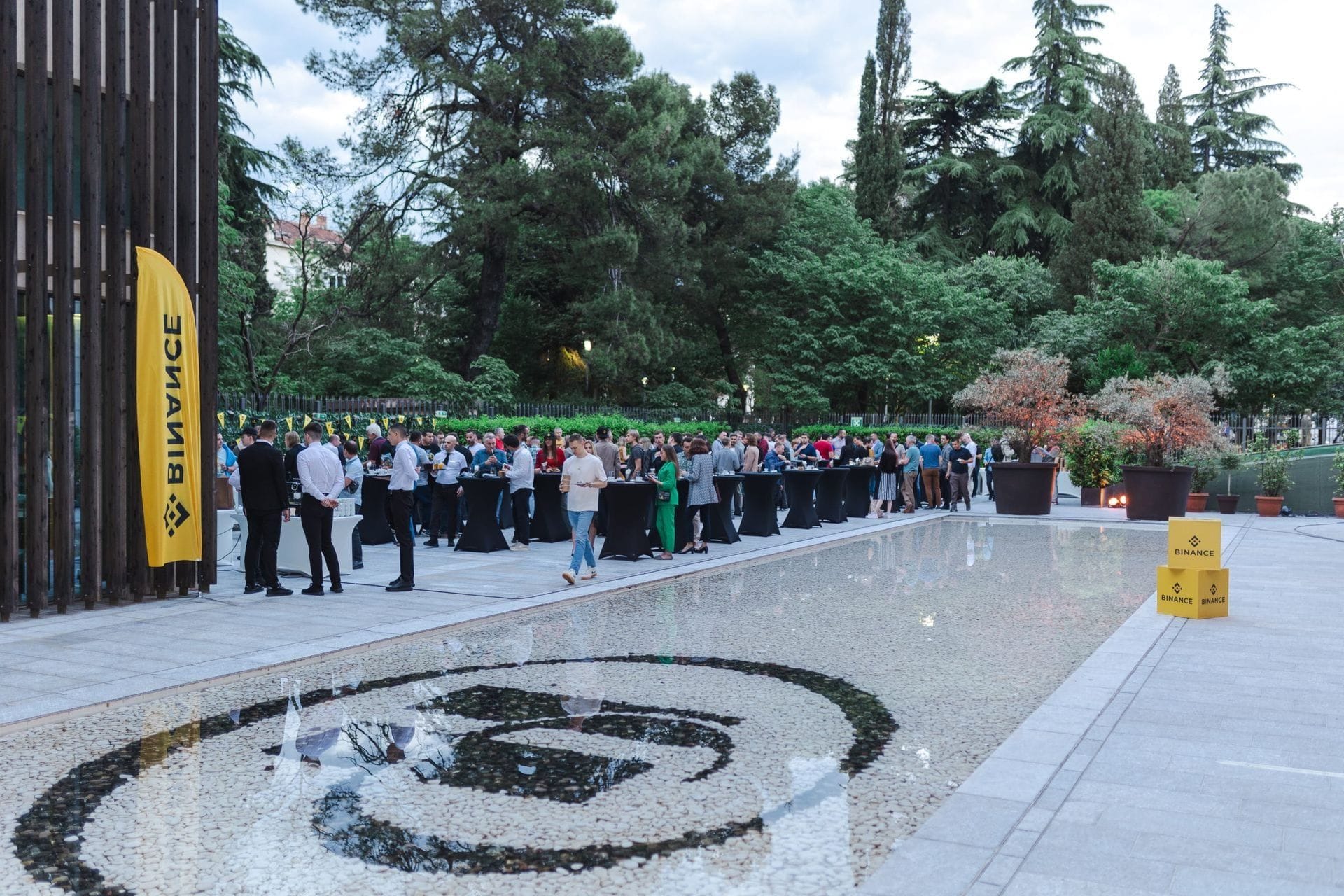 Fotografija 4: Preko 300 učesnika na prvom Binance Meetup-u u Podgorici: Crna Gora zabilježila najveći obim trgovine kriptovalutama u posljednje dvije godine