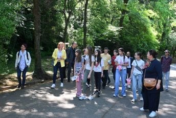 Otvorena edukativna staza i hotel za pčele u park-šumi Gorica