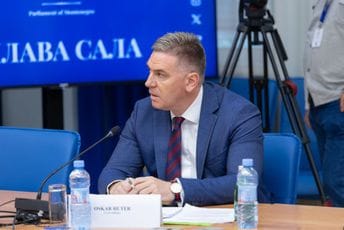 Huter: Ostavlja bez teksta to što premijer ni nakon sedam mjeseci nije  upoznat sa detaljima masakra na Cetinju