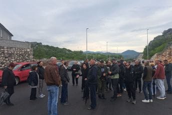 Ranjeni grad, ranjena istina
