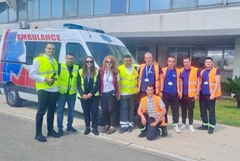 Tivat: Pozlilo putniku u avionu, zbrinut brzom reakcijom medicinskog tima