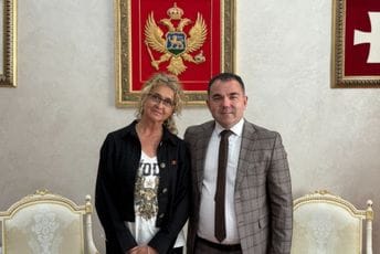 Cetinje: Đurašković primio Gabrijelu Zvicer, potomkinju porodice Petra Zvicera