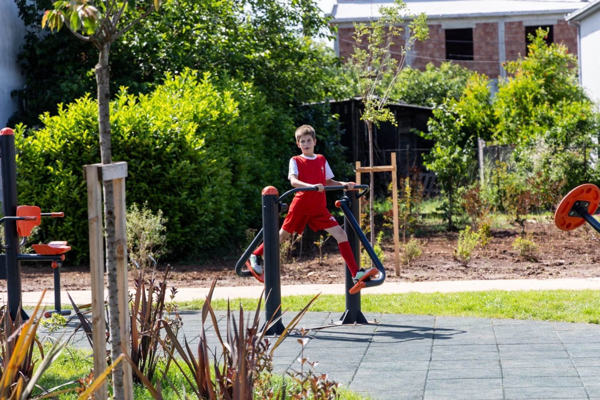 Fotografija 3: (FOTO) Pogledajte kako izgleda novi park na Zabjelu, vrijedan oko pola miliona eura
