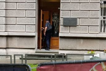 Beograd: Predstavnici grupe Akademski plenum predali zahtjev za vanredne izbore, očekuju da ih Vučić raspiše u ponedjeljak