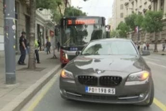 Sudar autobusa i automobila u Beogradu: Devetoro povrijeđenih, među njima troje djece