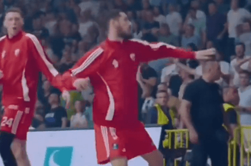 Da li je Kalinić upravo gađao publiku u Podgorici? (VIDEO)
