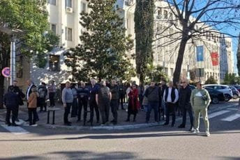 Više od 400 zaposlenih u pravosuđu obustaviće rad ako im se ne povećaju zarade