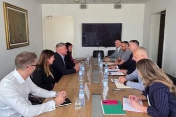 Šćepanović sa kolegama iz Velike Britanije: Jačanje kapaciteta u oblasti digitalne imovine kroz ekspertsku podršku i obuku