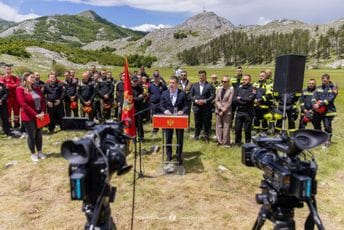 Bečić: Živjelo dostojanstvo crnogorske uniforme, Crna Gora ima ljude na koje može da računa