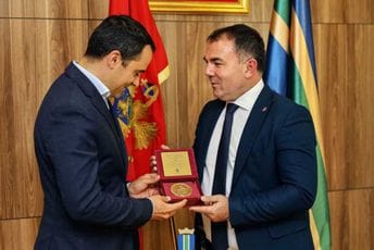 Bar i Cetinje planiraju jačanje saradnje