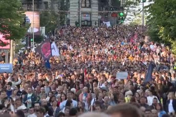 U Beogradu održan novi protest na poziv studenata, okupljeni poručili: "Hoćemo izbore"