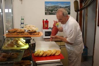 Preminuo Bajazit Bato Karađuzović, čuveni barski poslastičar