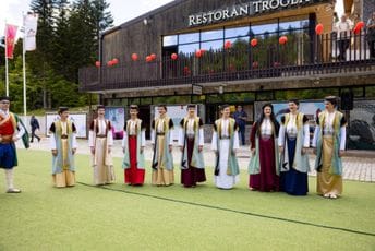 Kolašin 1600 spreman za ljetnju turističku sezonu: Pogledajte kako je bilo na svečanom otvaranju