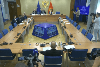 Paunović: Kada sam ostao sam protiv "Crnih trojki", načelnici policije su mi kazali da sam "previše hrabar"