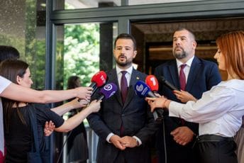 Milatović: Vuksanović unaprijeđen u generala, Vuković u admirala