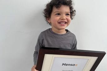 Dvogodišnjak je najmlađi član Mense ikada: Pročitao prvu knjigu sa godinu i par mjeseci, broji na pet jezika, uči grčki alfabet...