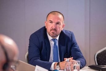 Beganović Raduloviću: Kolega, očito nijeste navikli na odgovore