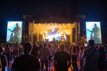 Spektakularnim koncertim Ramba Amadeusa i Zabranjenog pušenja završena deveta Rokstrikcija (FOTO / VIDEO)