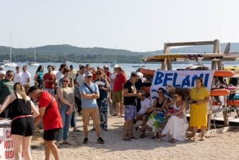 Protest u Tivtu; Komnenović: Nadali smo se da će 2020. doći do promjena, ali...