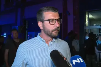 (VIDEO) Đuričković tvrdi da su izbori u Zaječaru pokradeni: Pokazao vozilo crnogorskih tablica kojim su dovožene vreće sa glasačkim listićima